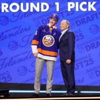 Islanders take Canadian teen Schaefer first overall in NHL Draft | National