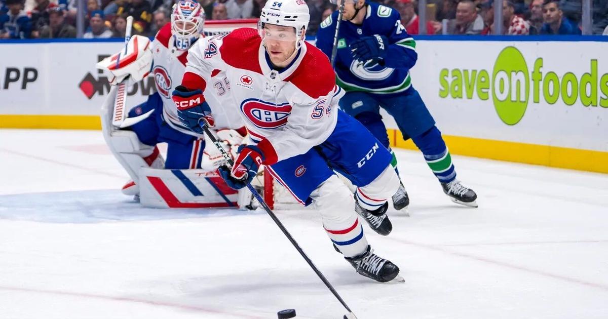 Haverhill's Jordan Harris fulfills lifelong dream, signs with Boston Bruins | Massachusetts