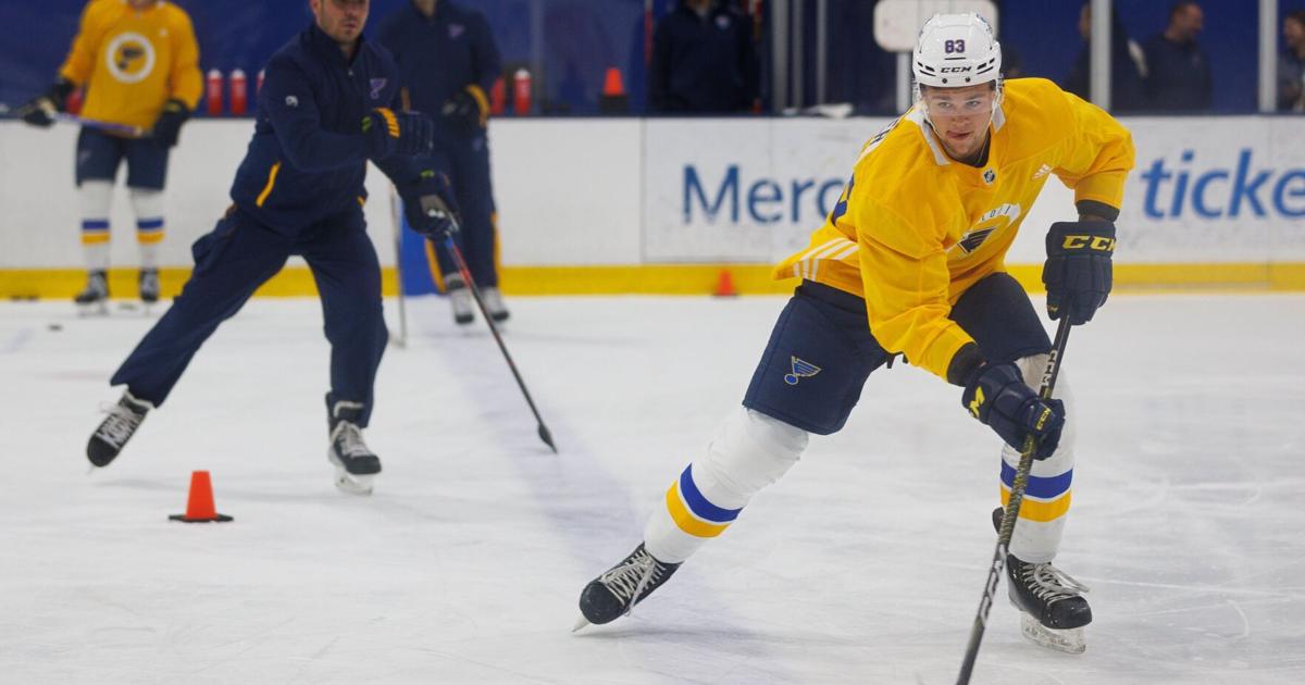 Blues sign 3 players to 1-year, 2-way contracts