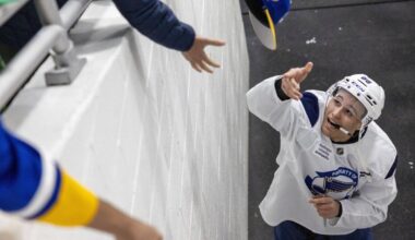 Blues prospect Justin Carbonneau chooses QMJHL return over college hockey