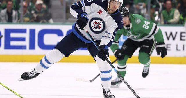 Winnipeg Jets sign forward Morgan Barron to two-year, US$3.7M extension | National Sports