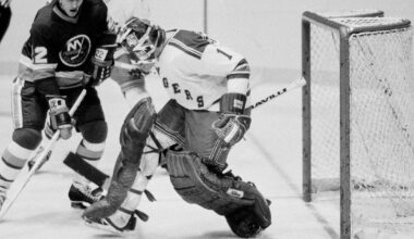 Wayne Thomas, ex-NHL goalie, assistant and executive dies at 77 - Toronto Star