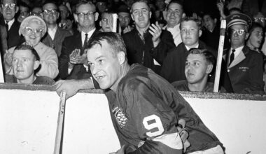 Gordie Howe, red light and what might have been at 1964 hockey camp [I Know a Story column] | Local News