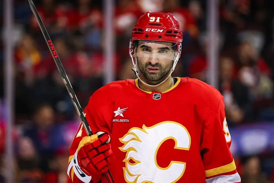 Calgary Flames center Nazem KadriSergei Belski-Imagn Images