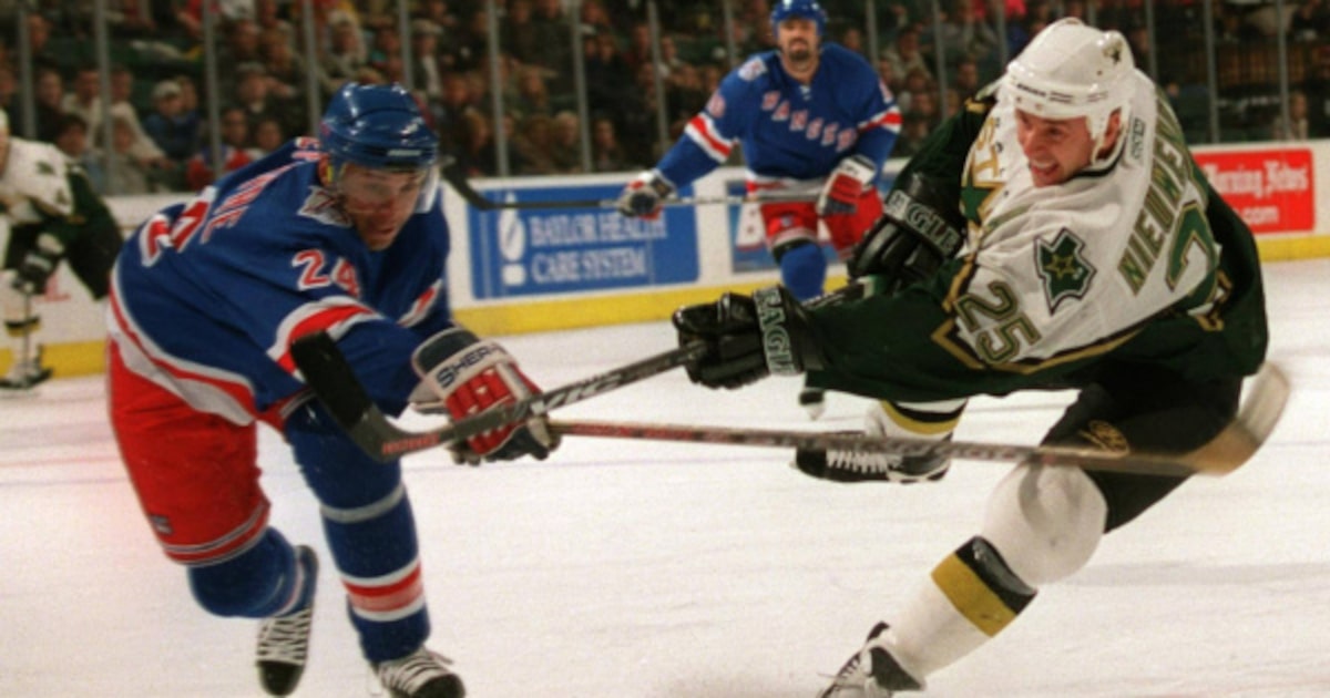 Dallas Stars to induct Joe Nieuwendyk, Ralph Strangis into team’s Hall of Fame