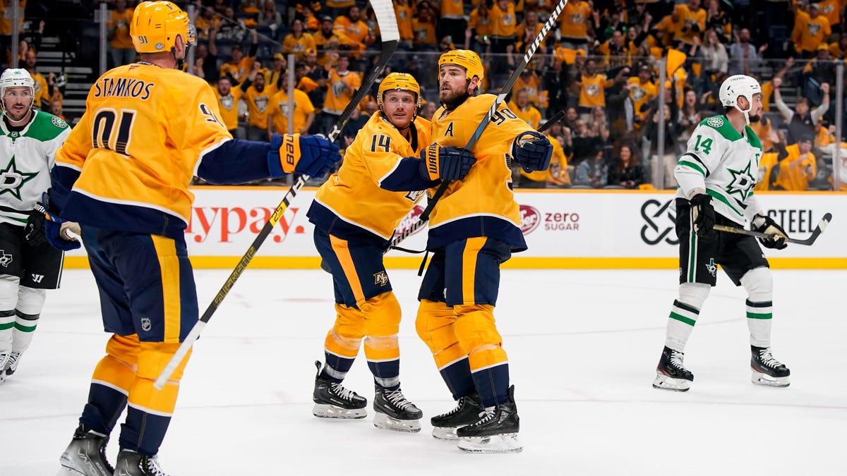 Three ways the Nashville Predators can improve their center depth situation