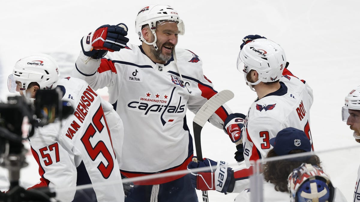 Stanley Cup playoffs 2025: Playoff picture, standings