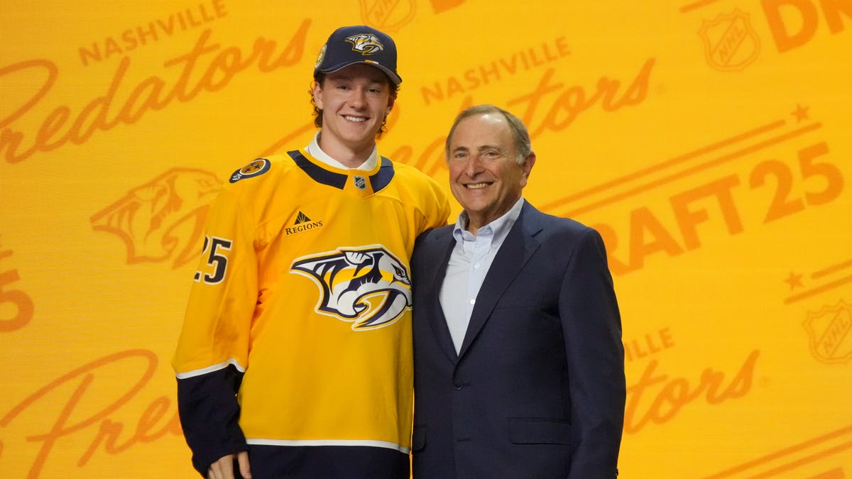 Predators trade up, pick defenseman Cameron Reid at No. 21 at NHL draft