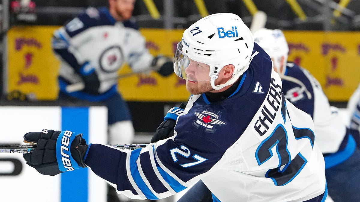 Nikolaj Ehlers contract, signings, trades