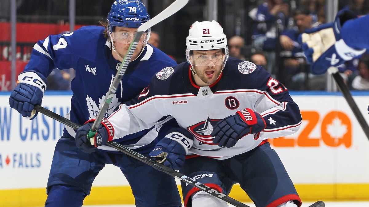 James van Riemsdyk hopes 'calling card' helps Red Wings' playoff push