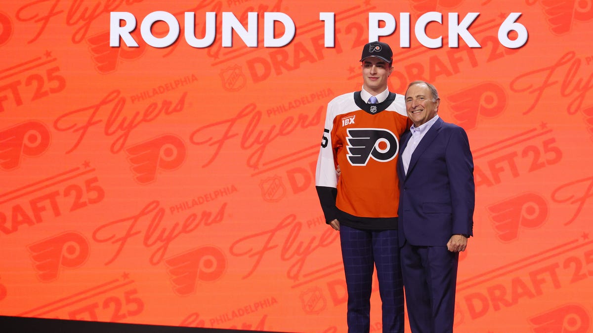 MSU hockey lands Flyers' first-round draft pick, power forward Porter Martone