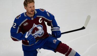 Gabriel Landeskog returns to Avalanche lineup for Game 3 meeting with Stars