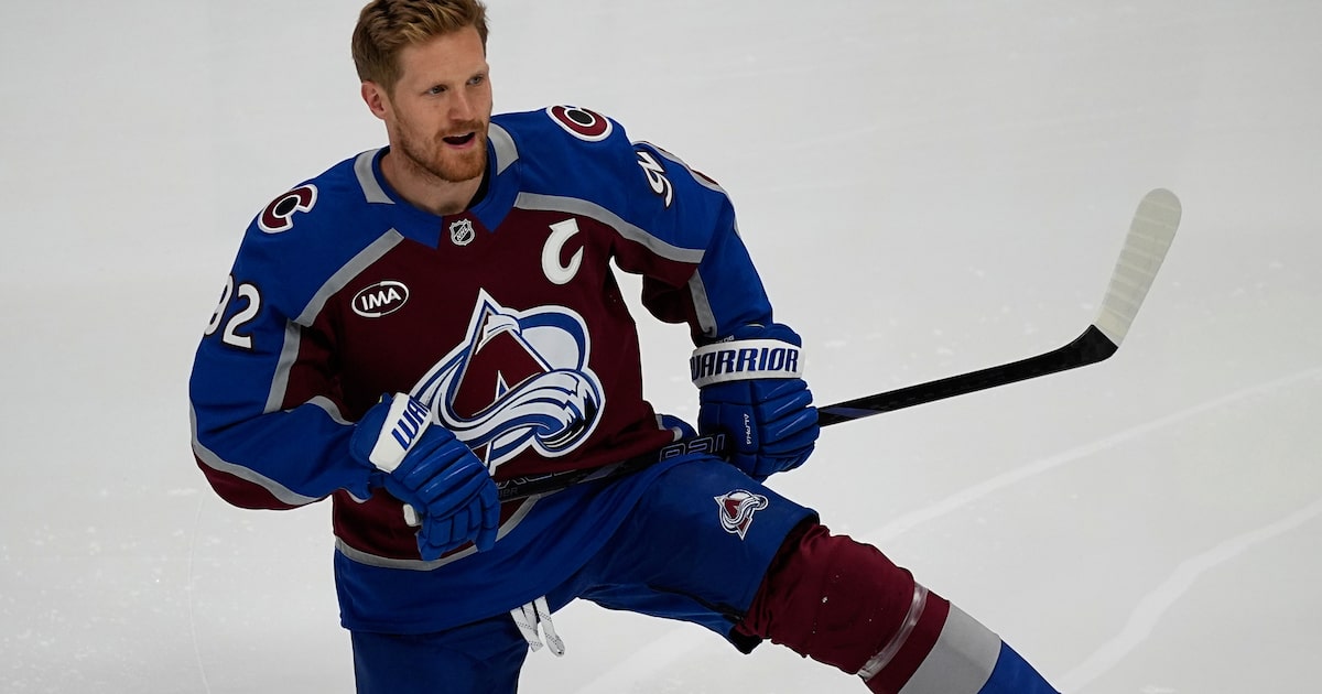 Gabriel Landeskog returns to Avalanche lineup for Game 3 meeting with Stars