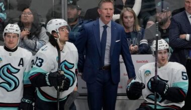 Avalanche hires Dave Hakstol as assistant coach