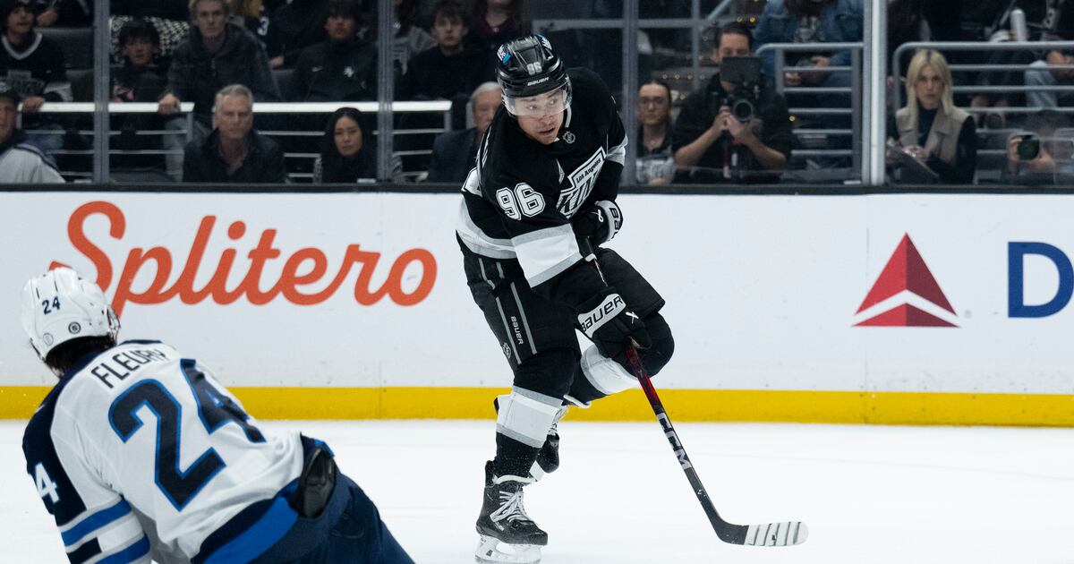 Skate of Thrones | Kings sweep season series against league-best Winnipeg Jets – Annenberg Media