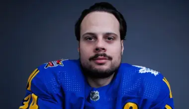 NHL News: Elias Pettersson's Canucks and Auston Matthews' Maple Leafs reportedly going from trade partners to competitors for free agent