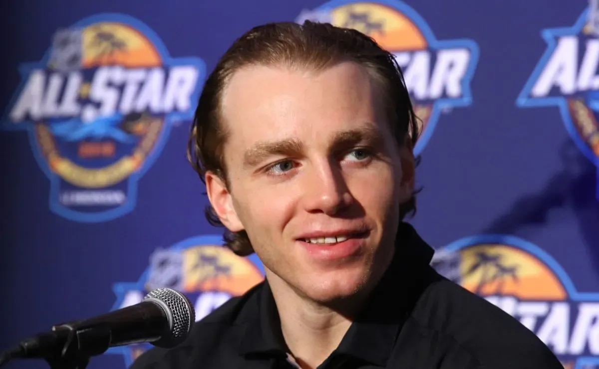 NHL News: Penguins could see Patrick Kane's Red Wings as a strong destination for Sidney Crosby’s star teammate