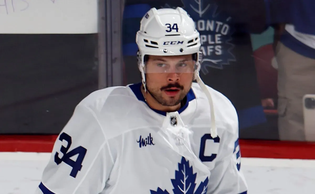 Auston Matthews' Maple Leafs and Brad Treliving pressed to respond as Sidney Crosby's Penguins reportedly shop top-six forward