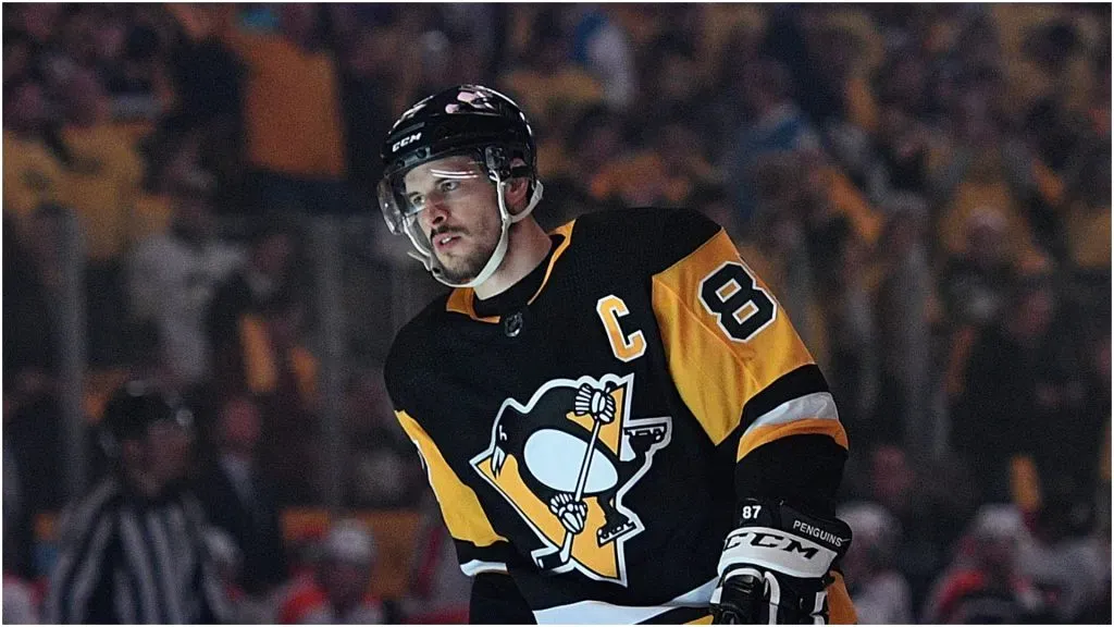 Sidney Crosby #87 of the Pittsburgh Penguins during the 2018 NHL Stanley Cup Playoffs against the Philadelphia Flyers at PPG PAINTS Arena on April 11, 2018 in Pittsburgh, Pennsylvania