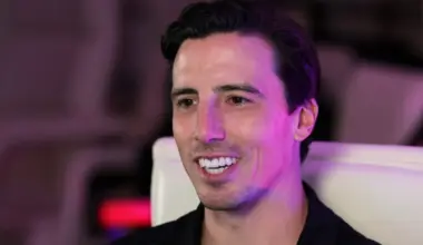 NHL News: In first months of retirement, Sidney Crosby's iconic teammate Marc-Andre Fleury snubs Blackhawks in latest charity venture