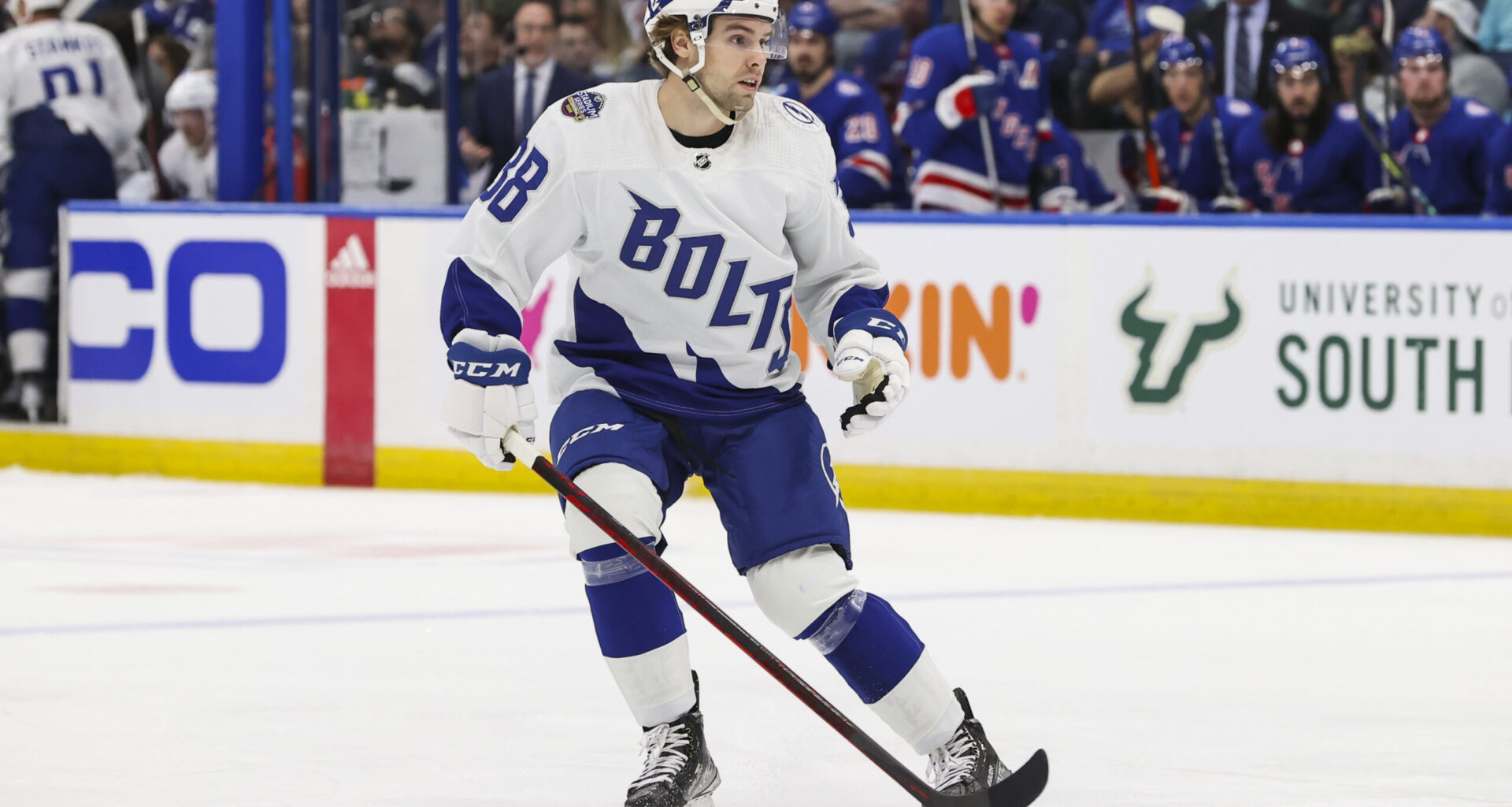 Dates to Circle on the Tampa Bay Lightning 2025-26 Schedule - The Hockey Writers -