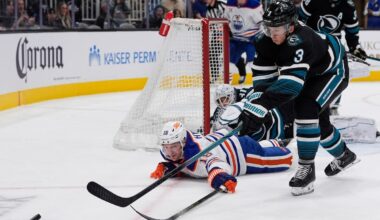 Maple Leafs add Sharks defenceman Henry Thrun, send Ryan Reaves to San Jose