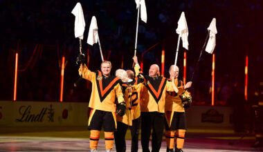 White Towels and King Richard: The Underdog Magic of the 1982 Canucks - The Hockey Writers - Canucks History