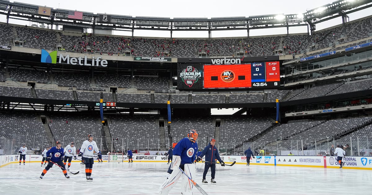 Panthers, Blackhawks lead NHL in 2023-24 attendance gains 