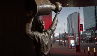 Trouble in Gretzkyville: For the first time, The Great One finds himself shunned by Edmonton fans