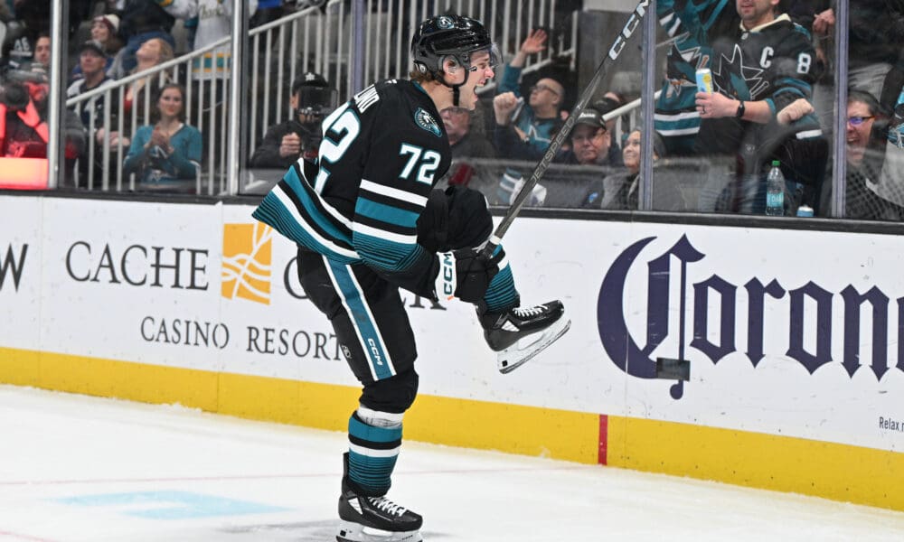 Eklund Signs Extension With Sharks