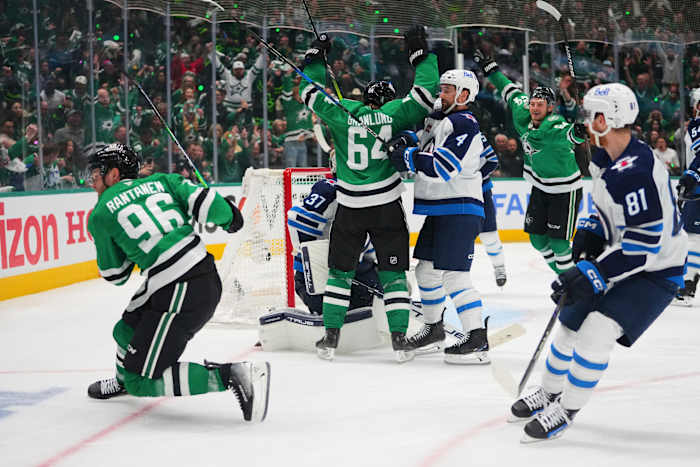 Mikko Rantanen has a goal and 2 assists for Stars in 5-2 win over Jets to take a 2-1 series lead