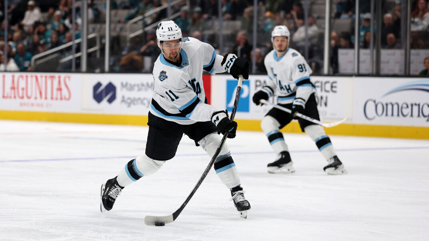 Utah Hockey Club Dylan Guenther Columbus Blue Jacekts...