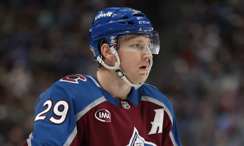 Nathan MacKinnon was mentoring the youth at the Cole Harbour Hockey School