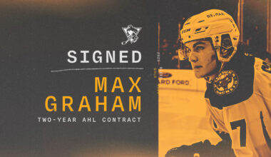 PENGUINS SIGN FORWARD MAX GRAHAM