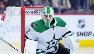 DeSmith stops 27 shots to lead Stars to 6th straight win, 4-1 over Flyers