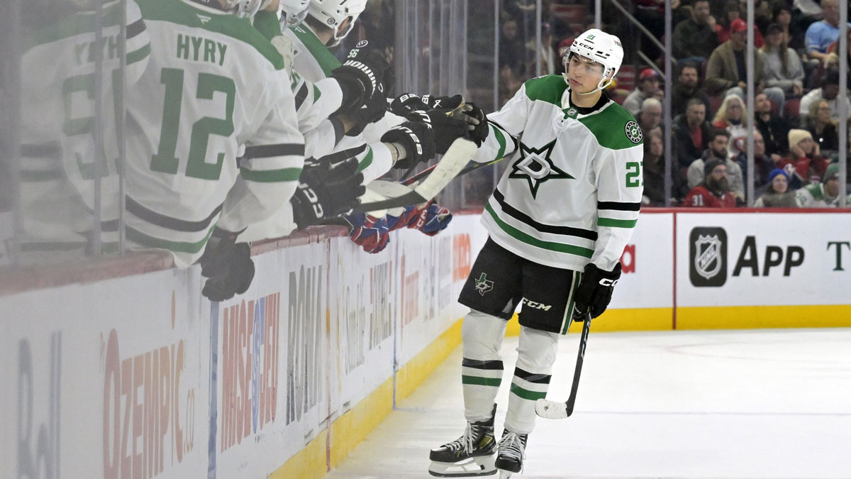 Dallas Stars forward Jason Robertson (21) celebrates with teammates after scoring a goal against the Montreal Canadiens during the shootout period at the Bell Centre.