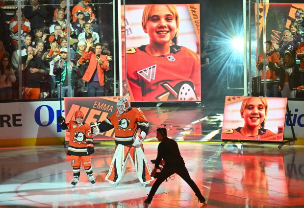 The 21st Duck, Emma Melin, skates on to the ice...