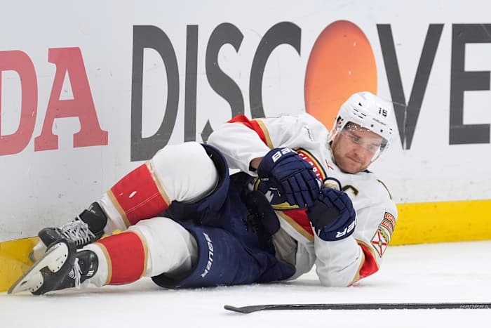 Barkov misses final 10 minutes of Panthers' win after taking hit from Lightning's Hagel