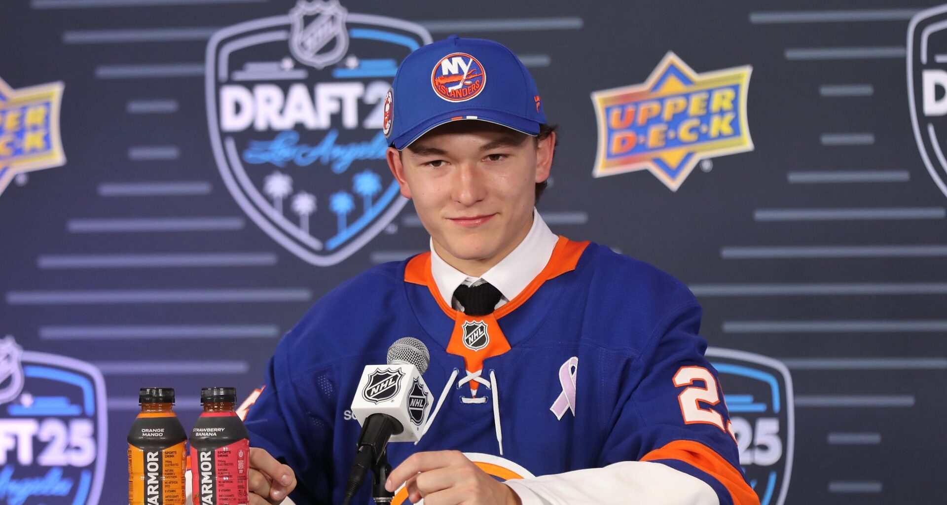 5 Islanders Prospects Who Can Make the 2025-26 NHL Roster - The Hockey Writers - Islanders Prospects