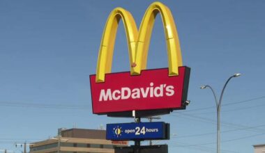 Welcome to McDavid’s! Fast food eatery rebrands in honour of Edmonton Oilers captain