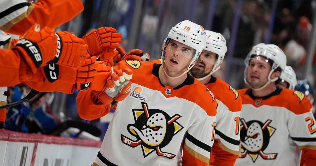 Ducks look to hit strides in young season – Annenberg Media