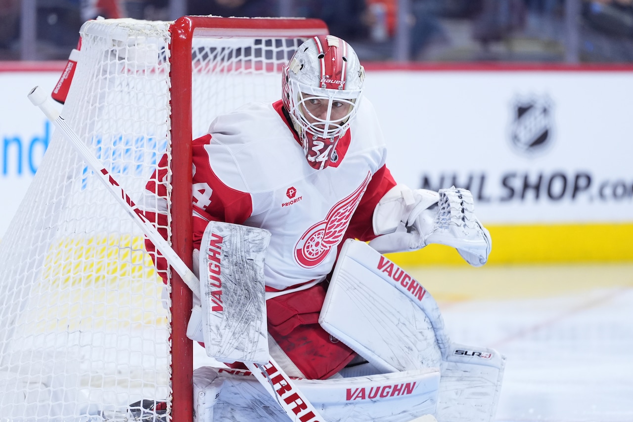 Red Wings maximize low shot total in first game at Utah