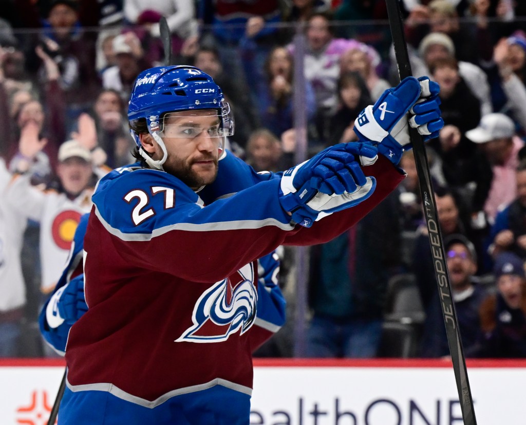 Jonathan Drouin to N.Y. Islanders