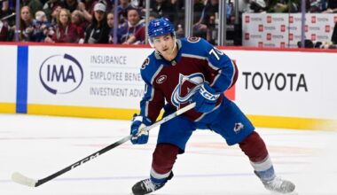 Avalanche signs defenseman Sam Malinski before start of free agency