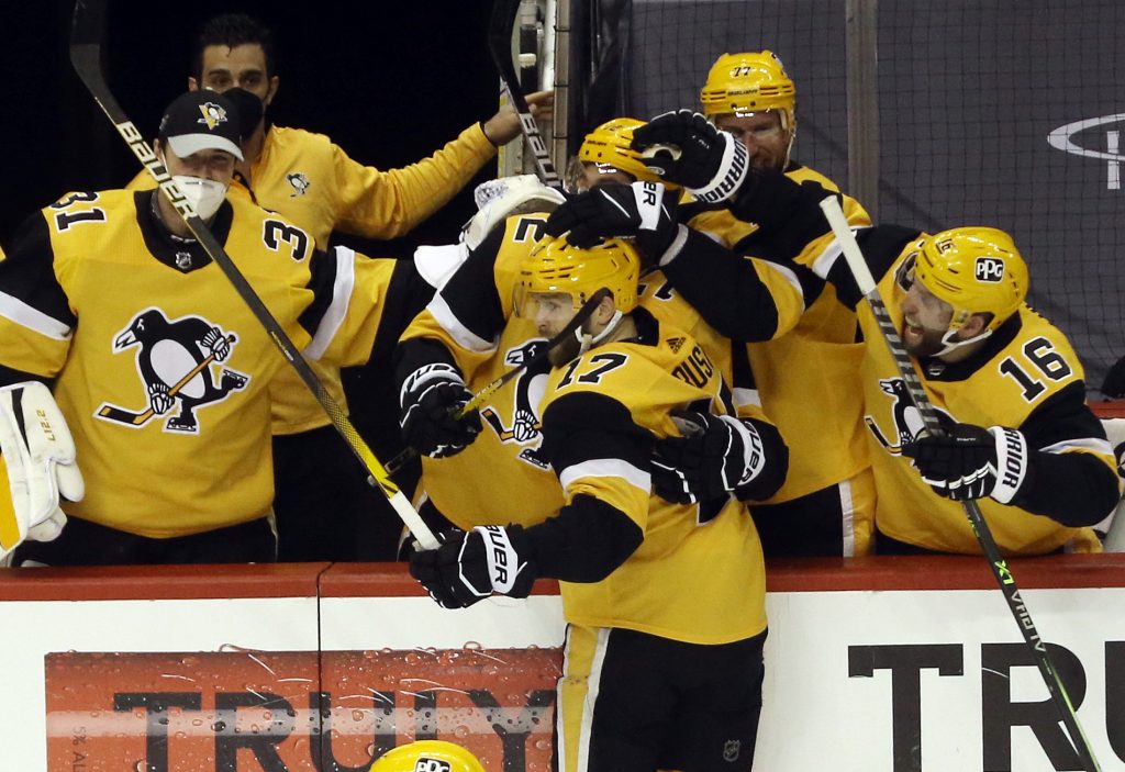 Teams Maintain Interest in Penguins' Rakell and Rust