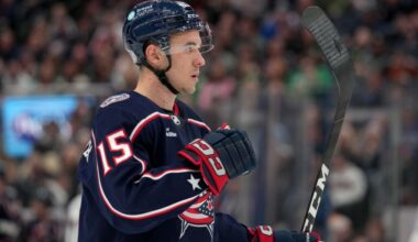 Hurricanes Sign Gavin Bayreuther To Two-Way Deal