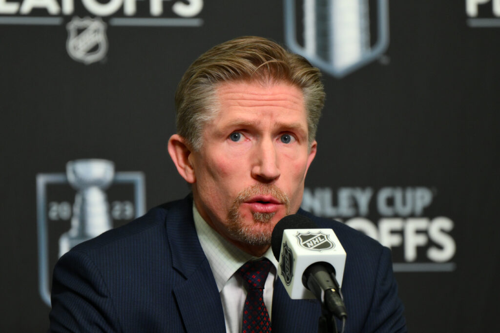 Avalanche Hire Dave Hakstol As Assistant Coach