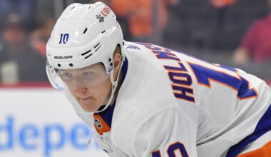 Islanders re-signing RFA Simon Holmstrom to two-year deal - SNY