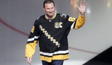 Ownership group led by Mario Lemieux ‘very interested’ in buying back Penguins