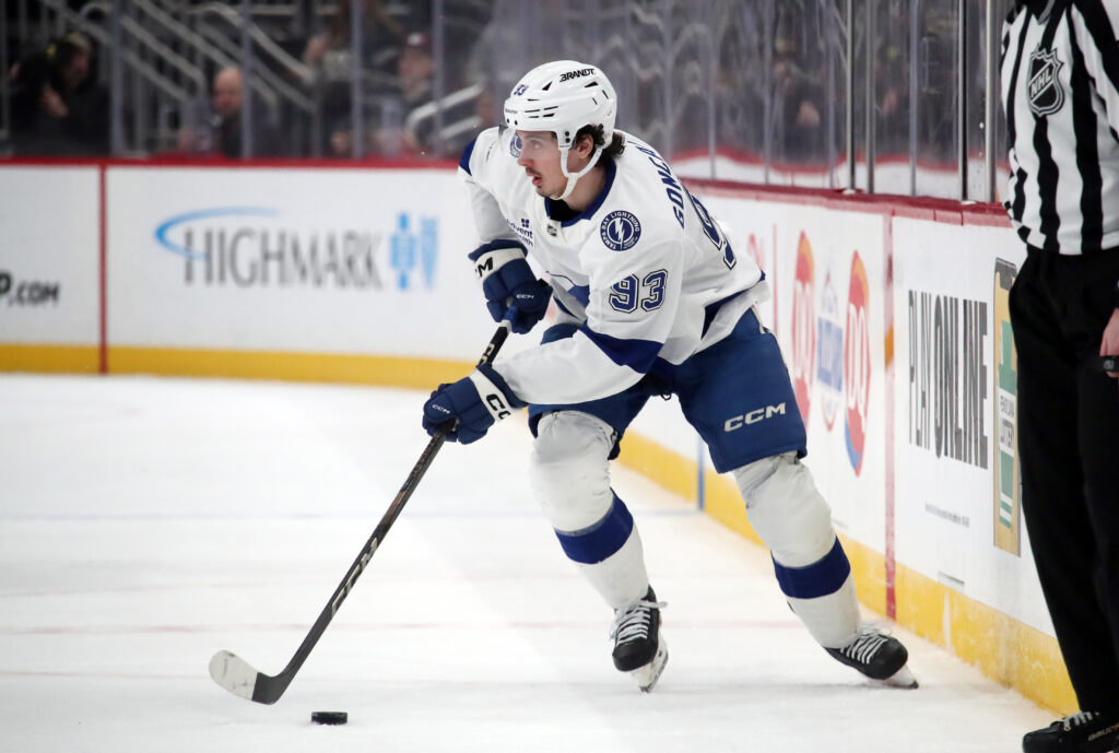 Lightning Re-Sign Gage Goncalves To Two-Year Contract